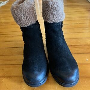 UGG Harrison Cuff Boot Black Size 8